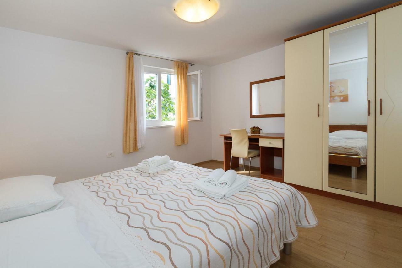 Beach Apartment M & B Poljana  Buitenkant foto