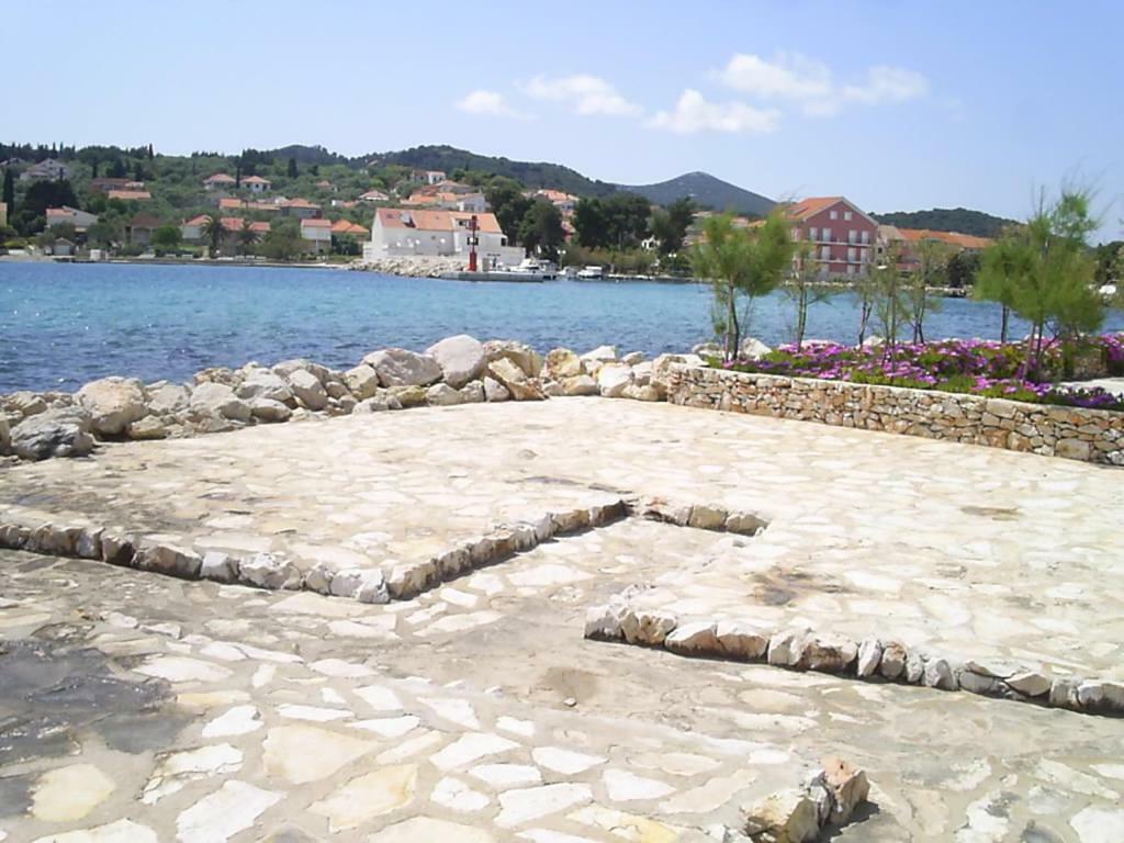 Beach Apartment M & B Poljana  Buitenkant foto